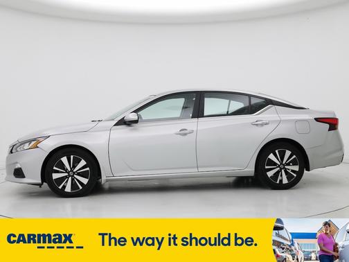 2022 Nissan Altima SV