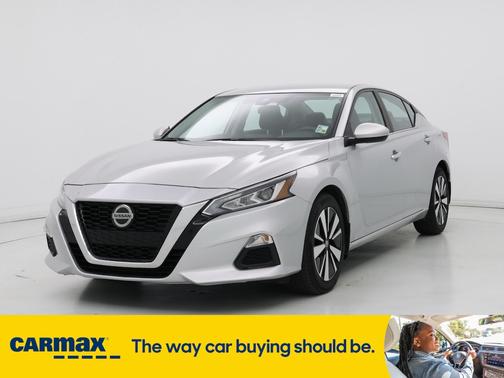 2022 Nissan Altima SV