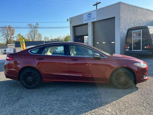 2014 Ford Fusion SE