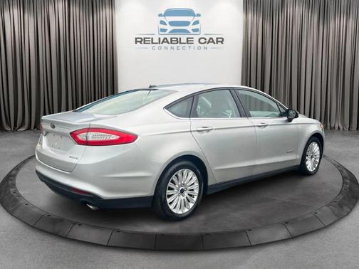 2014 Ford Fusion Hybrid S