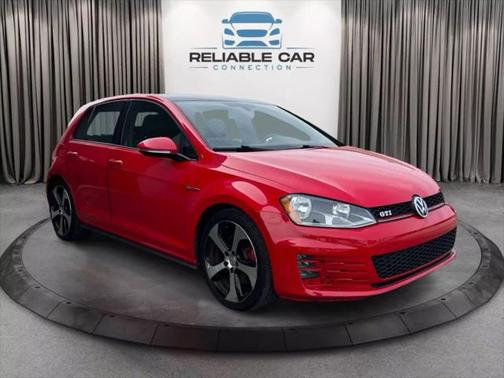 2015 Volkswagen Golf GTI 2.0T SE 4-Door