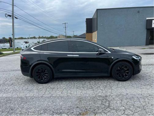 2018 Tesla Model X 100D Sport Utility 4D