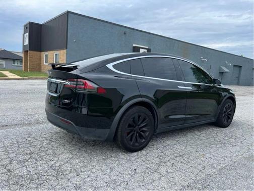 2018 Tesla Model X 100D Sport Utility 4D
