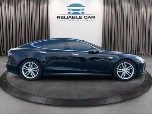 2015 Tesla Model S 70D