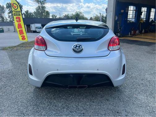 2015 Hyundai Veloster Base