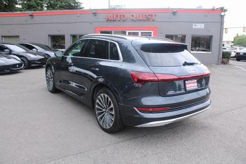 2019 Audi e-tron Premium Plus
