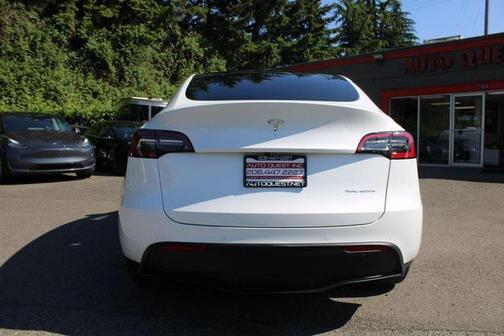 2021 Tesla Model Y Long Range Dual Motor All-Wheel Drive