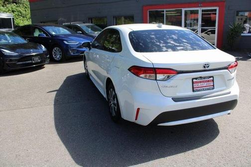 2020 Toyota Corolla Hybrid LE