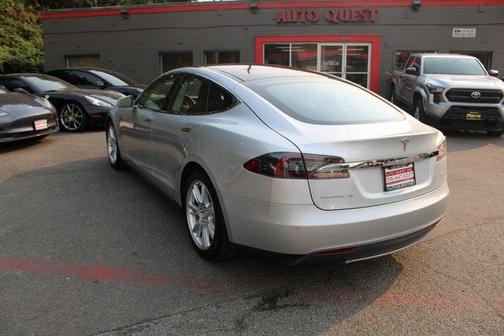 2015 Tesla Model S 85D