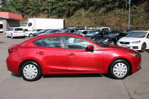 2015 Mazda Mazda3 i Sport