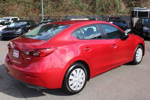 2015 Mazda Mazda3 i Sport