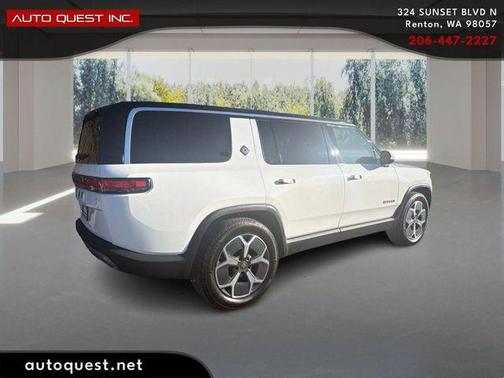 2023 Rivian R1S Adventure