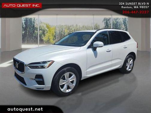 White 2022 Volvo XC60 B5 Momentum