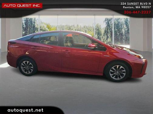 2019 Toyota Prius XLE