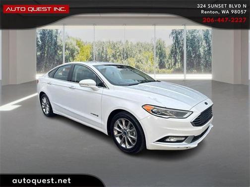 2017 Ford Fusion Hybrid SE