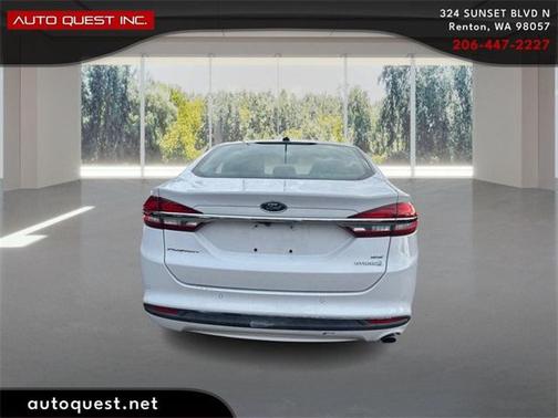 2017 Ford Fusion Hybrid SE