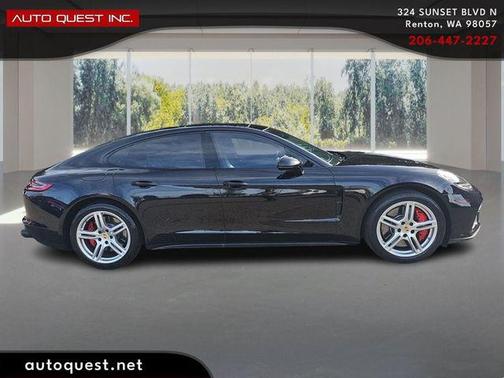 2017 Porsche Panamera Turbo