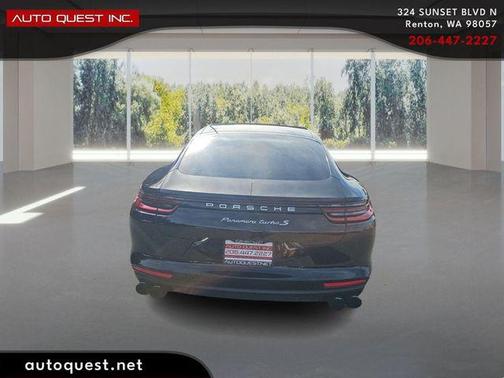 2017 Porsche Panamera Turbo