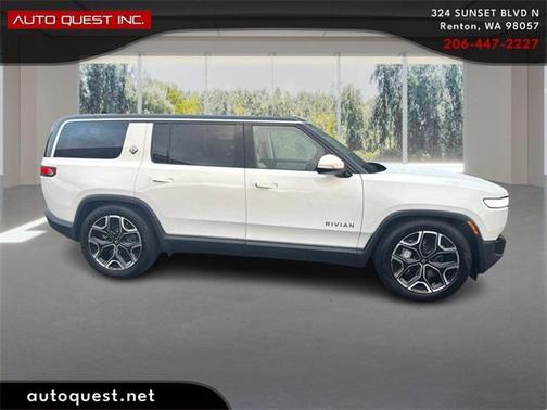 2024 Rivian R1S Adventure