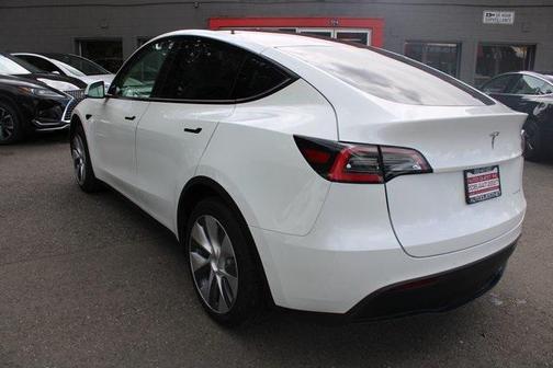 2021 Tesla Model Y Long Range Dual Motor All-Wheel Drive