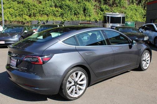 2020 Tesla Model 3 Long Range