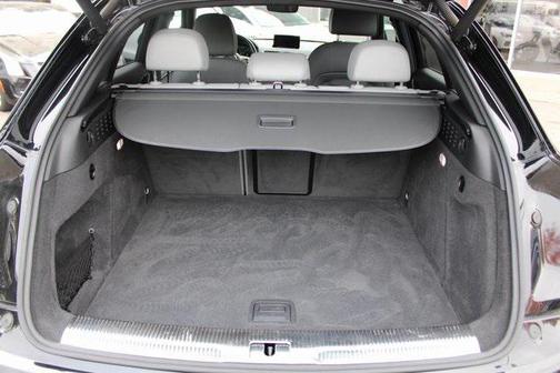 2018 Audi Q3 2.0T Premium Plus