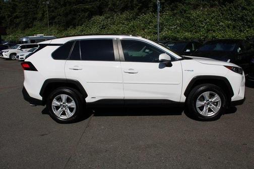 2020 Toyota RAV4 Hybrid XLE