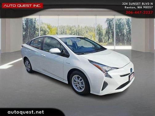 2017 Toyota Prius Three