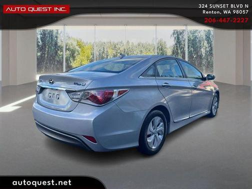 2014 Hyundai SONATA Hybrid Limited