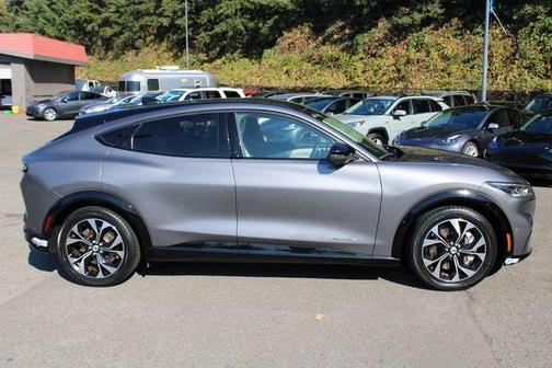 2021 Ford Mustang Mach-E Premium