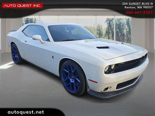 White Knuckle Clearcoat 2019 Dodge Challenger R/T Scat Pack