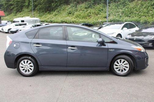 2014 Toyota Prius Plug-in Advanced