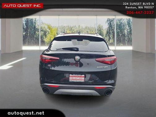 Vulcano Black Metallic 2023 Alfa Romeo Stelvio Ti