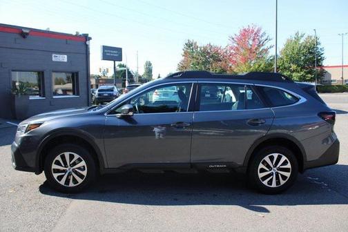 2022 Subaru Outback Base