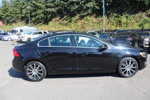 2016 Volvo S60 Inscription T5 Platinum