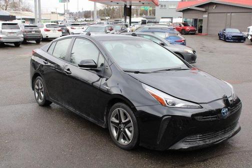 2021 Toyota Prius XLE
