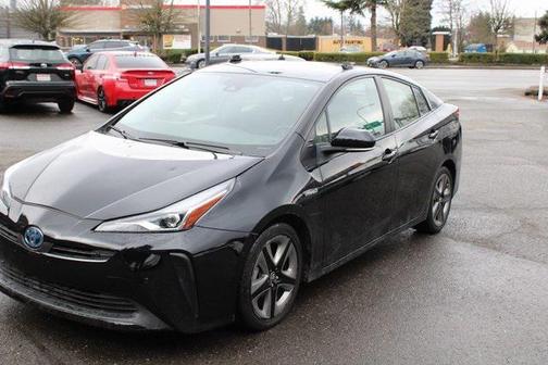 2021 Toyota Prius XLE
