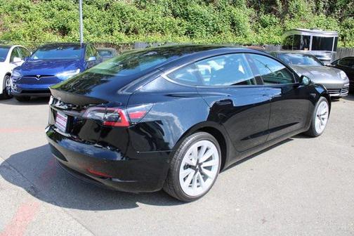 2022 Tesla Model 3 Standard Range