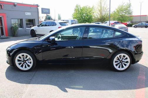 2022 Tesla Model 3 Standard Range