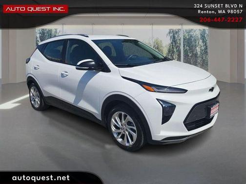 Summit White 2023 Chevrolet Bolt EUV FWD LT