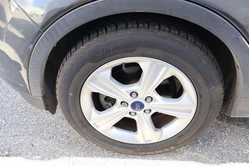 MAGNETIC 2016 Ford Escape SE