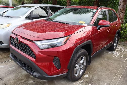 2024 Toyota RAV4 XLE
