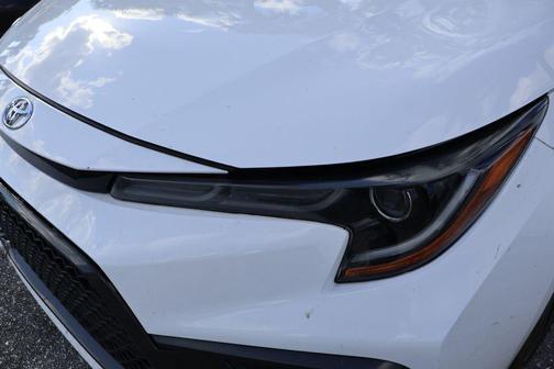 Super White 2020 Toyota Corolla SE