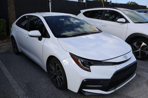 Super White 2020 Toyota Corolla SE