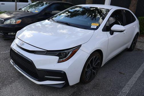 Super White 2020 Toyota Corolla SE