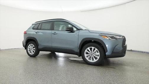 2025 Toyota Corolla Cross LE