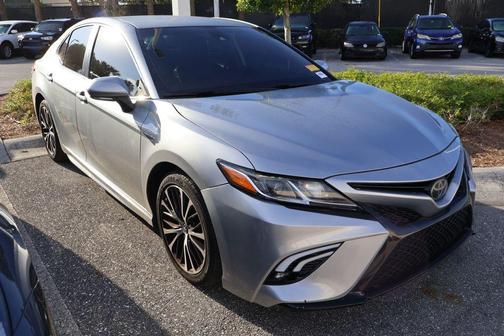 2019 Toyota Camry SE