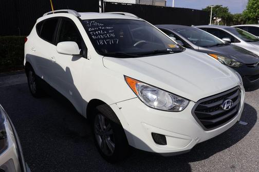 Cotton White 2011 Hyundai TUCSON GLS