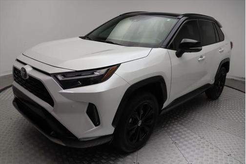 2024 Toyota RAV4 Hybrid SE