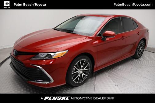 2024 Toyota Camry Hybrid XLE